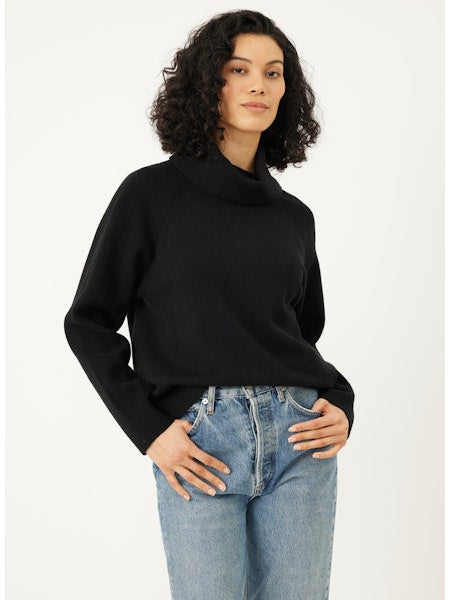 Hazel Turtleneck- Black